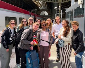 Students and faculty together in Brussels.